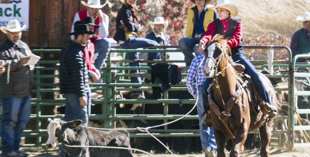 Women's Rodeo Opens Spring Season at Fresno State