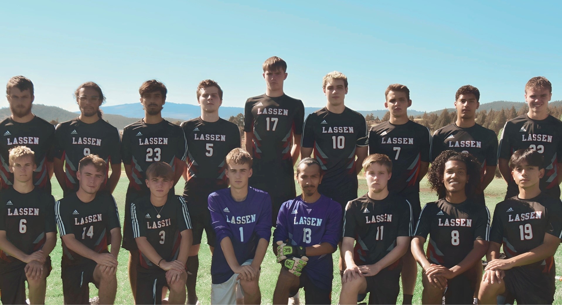 Men's Soccer closes out pre-season