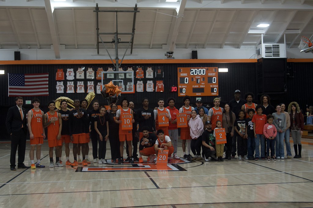 Cougars Celebrate Sophomore Night with 83-75 Win Over Shast